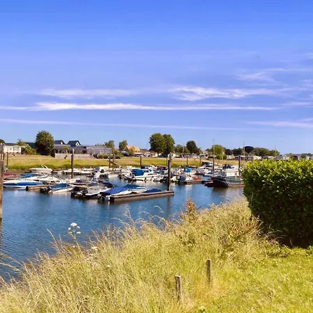 Bell Tent Aan De Haven 豪华帐篷 Heerewaarden