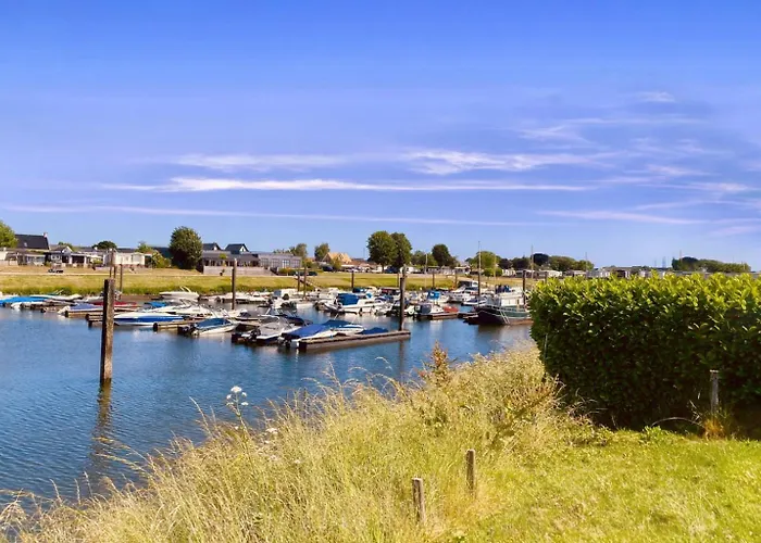 Bell Tent Aan De Haven 豪华帐篷 Heerewaarden