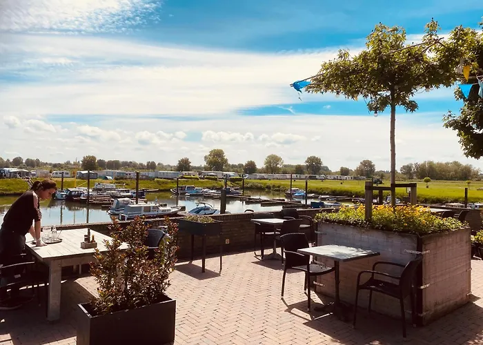 Bell Tent Aan De Haven