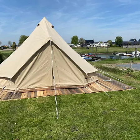 Bell Tent Aan De Haven * Heerewaarden