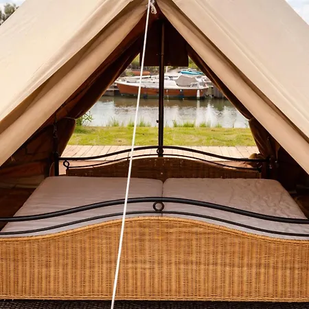 Bell Tent Aan De Haven * Heerewaarden