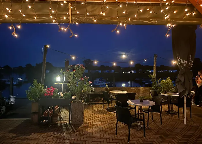 Bell Tent Aan De Haven